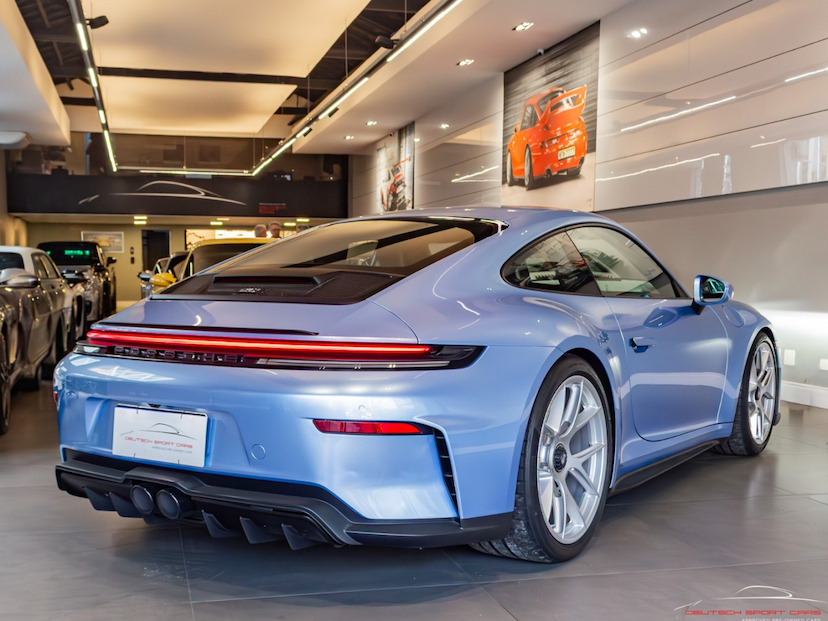 Foto do veículo PORSCHE 911 4.0 24V H6 GASOLINA GT3 TOURING MANUAL 2026 880 KM 2.350.000,00