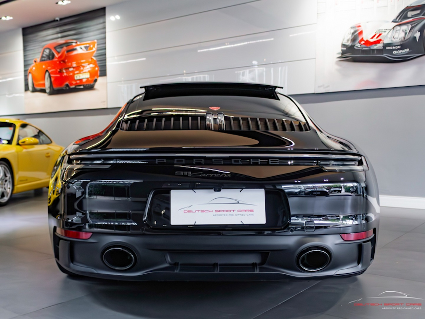Foto do veículo PORSCHE 911 3.0 24V H6 GASOLINA CARRERA GTS PDK 2023 11.981 KM 899.000,00