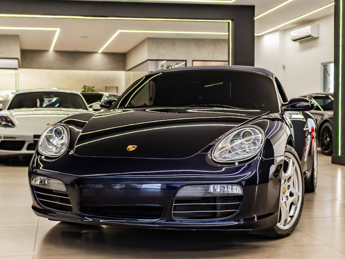 Foto do veículo PORSCHE BOXSTER 3.2 S I6 24V GASOLINA 2P MANUAL 2005/2005 68.500 KM R$ 279.900,00