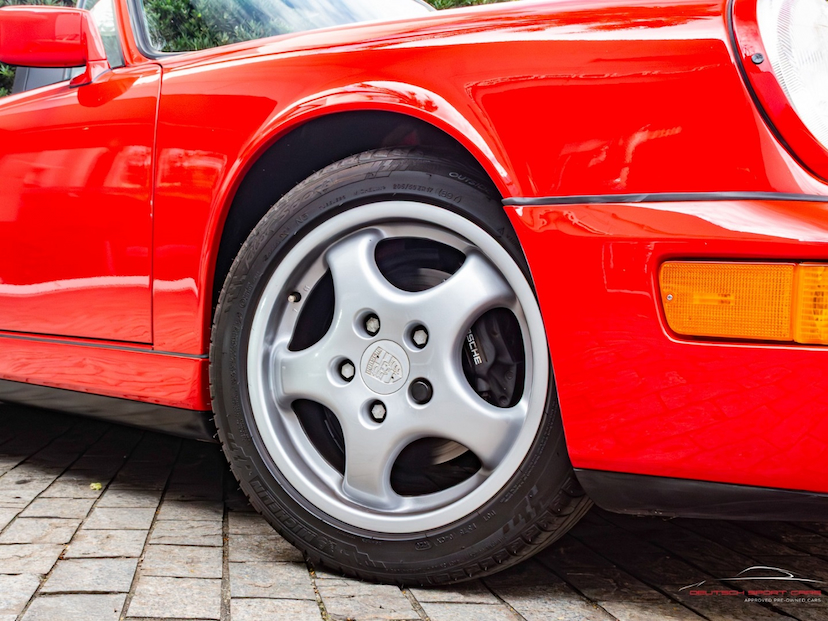 Foto do veículo PORSCHE 911 3.6 CARRERA COUPÉ 6 CILINDROS 24V GASOLINA 2P TIPTRONIC 1991 61.144 KM 789.900,00