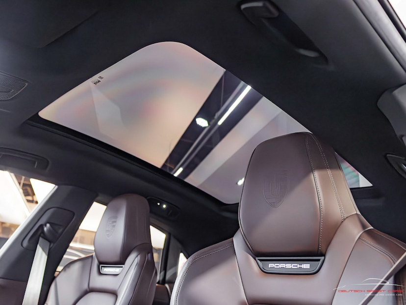 Foto do veículo PORSCHE MACAN 4 ELÉTRICO 2024 5.646 KM 720.000,00