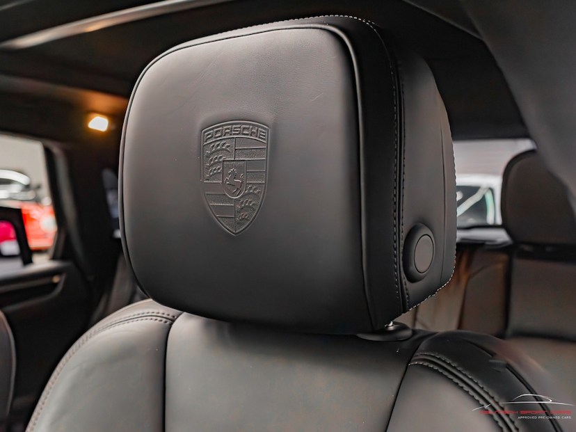 Foto do veículo PORSCHE MACAN 3.0 S 24V V6 GASOLINA 4P AUTOMÁTICO 2020 37.207 KM 359.900,00