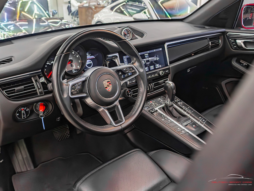 Foto do veículo PORSCHE MACAN 3.0 S 24V V6 GASOLINA 4P AUTOMÁTICO 2020 37.207 KM 359.900,00