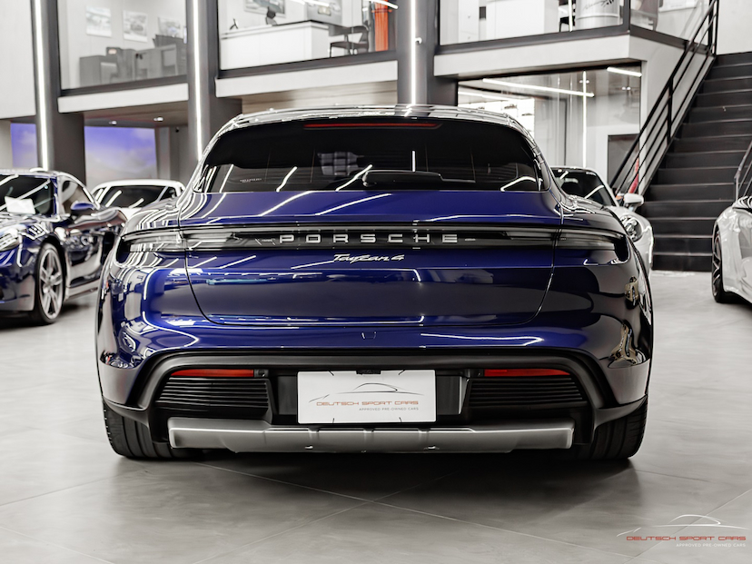 Foto do veículo PORSCHE TAYCAN 4 CROSS TURISMO ELÉTRICO 2022 15.982 KM 490.000,00