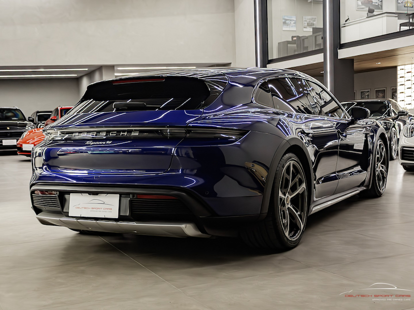 Foto do veículo PORSCHE TAYCAN 4 CROSS TURISMO ELÉTRICO 2022 15.982 KM 490.000,00