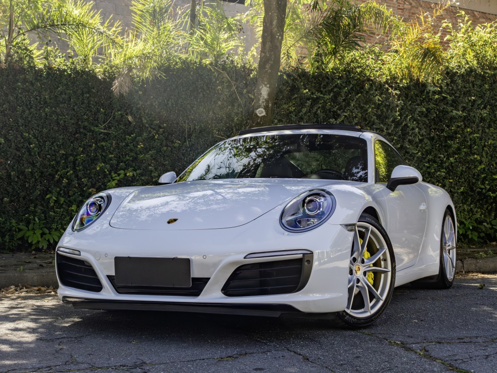 Foto do veículo PORSCHE 911 3.0 24V H6 GASOLINA CARRERA PDK 2018/2018 49.000 KM R$ 580.000,00