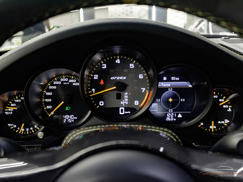 Foto do veículo PORSCHE 911 3.8 24V H6 TURBO GASOLINA GT2 RS PDK 2019 4.800 KM 5.500.000,00