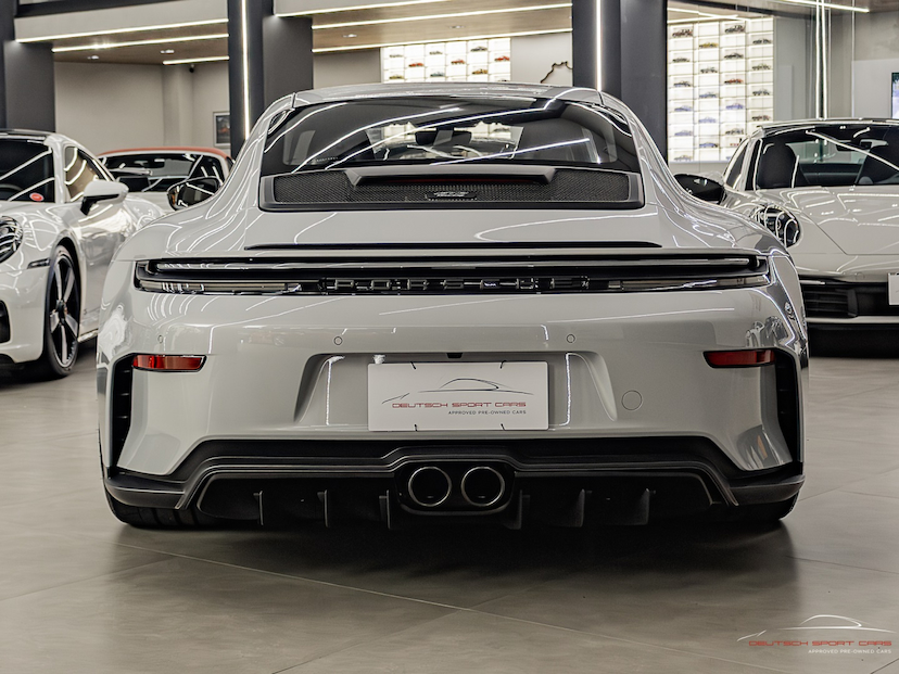 Foto do veículo PORSCHE 911 4.0 24V H6 GASOLINA GT3 TOURING MANUAL 2026 1.100 KM 2.250.000,00