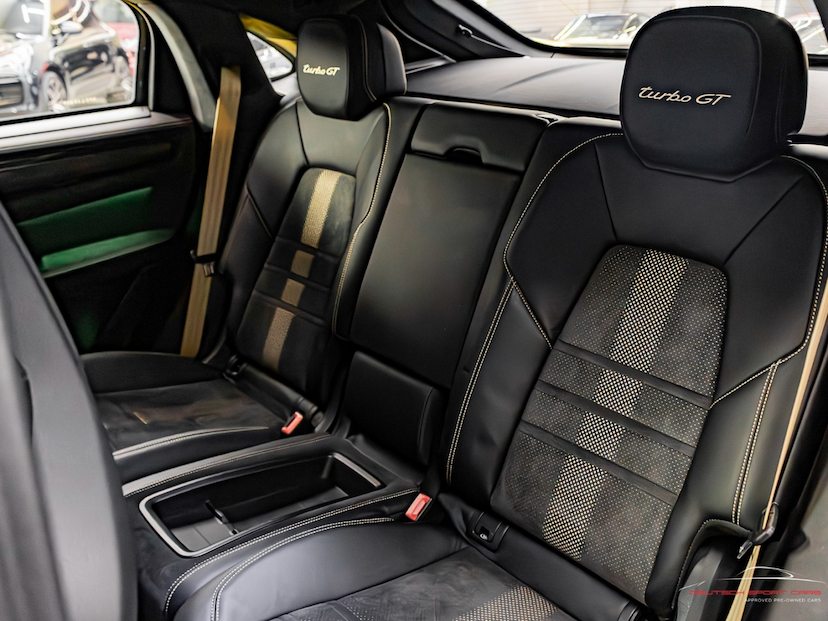 Foto do veículo PORSCHE CAYENNE 4.0 V8 GASOLINA TURBO GT COUPÉ AWD TIPTRONIC S 2023 6.800 KM 990.000,00