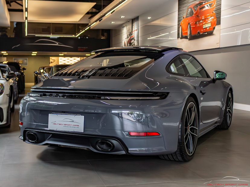 Foto do veículo PORSCHE 911 3.0 24V H6 GASOLINA CARRERA T MANUAL 2025 1.900 KM 1.150.000,00