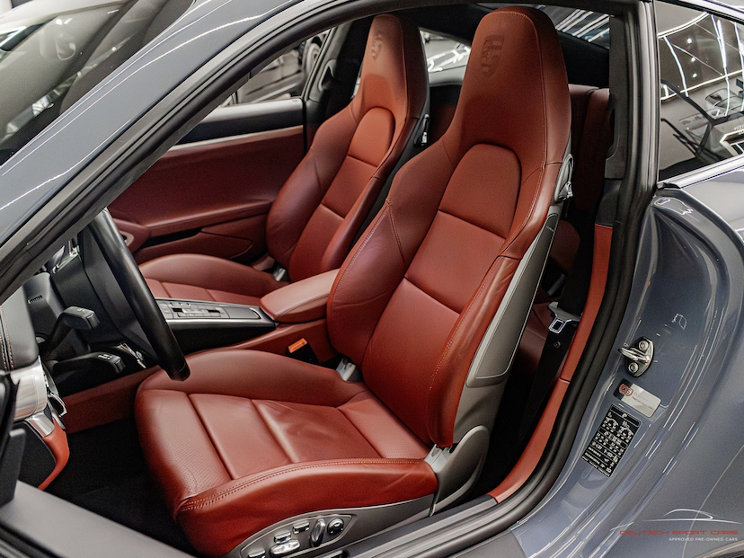 Foto do veículo PORSCHE 911 3.8 24V H6 GASOLINA TURBO PDK 2017 0 KM 920.000,00