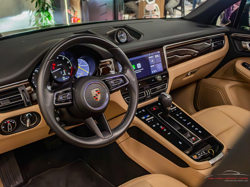 Foto do veículo PORSCHE MACAN 2.0 TURBO GASOLINA PDK 2025 6.000 KM R$ 469.000,00