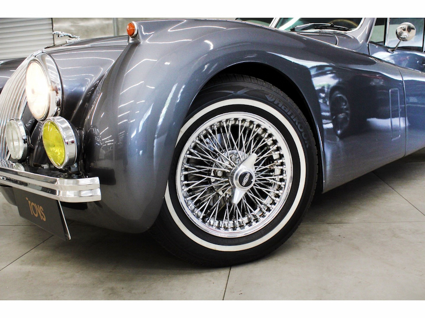 Foto do veículo AMERICAR CLASSIC XK120 4.1 I6 GASOLINA 2P MANUAL RÉPLICA 2013 7.200 KM 239.800,00