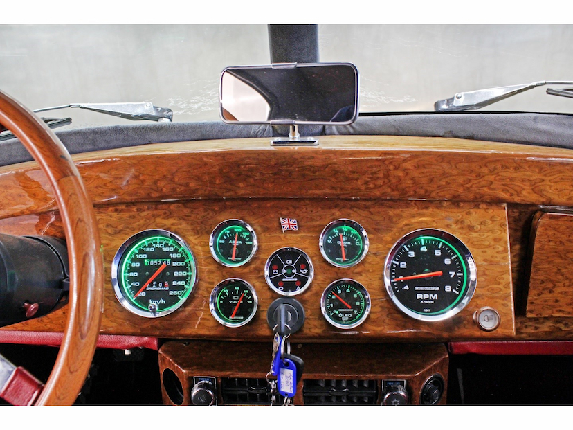 Foto do veículo AMERICAR CLASSIC XK120 4.1 I6 GASOLINA 2P MANUAL RÉPLICA 2013 7.200 KM 239.800,00