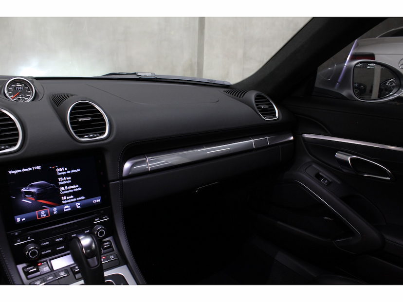 Foto do veículo PORSCHE 718 4.0 H6 GASOLINA CAYMAN GTS PDK 2023 2.500 KM 660.000,00