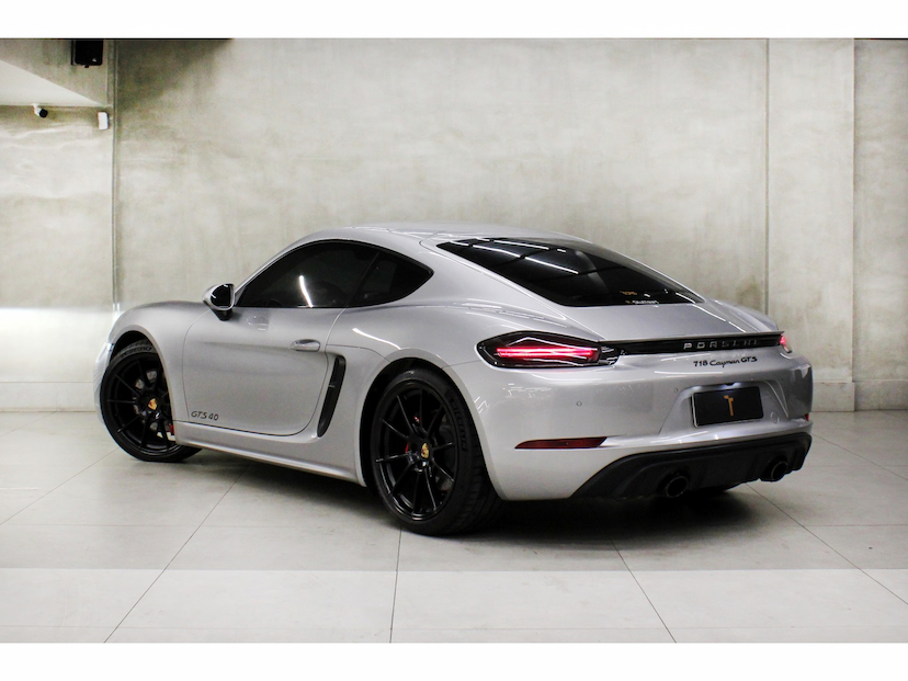 Foto do veículo PORSCHE 718 4.0 H6 GASOLINA CAYMAN GTS PDK 2023 2.500 KM 660.000,00