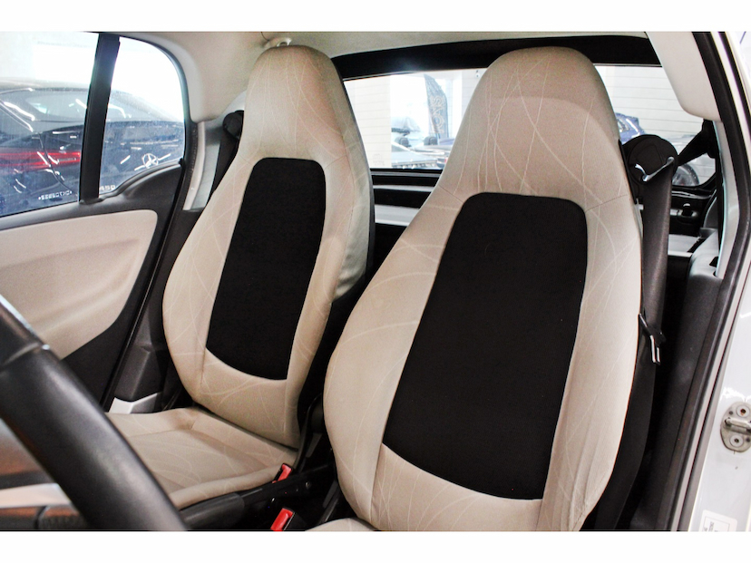 Foto do veículo SMART FORTWO 1.0 COUPE 3 CILINDROS TURBO GASOLINA 2P AUTOMÁTICO 2013 111.000 KM 56.800,00