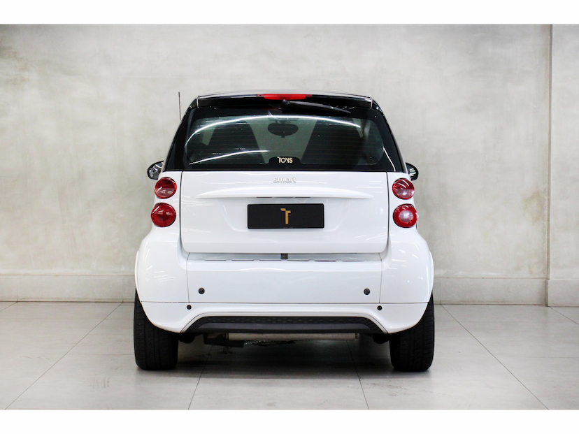 Foto do veículo SMART FORTWO 1.0 COUPE 3 CILINDROS TURBO GASOLINA 2P AUTOMÁTICO 2013 111.000 KM 56.800,00