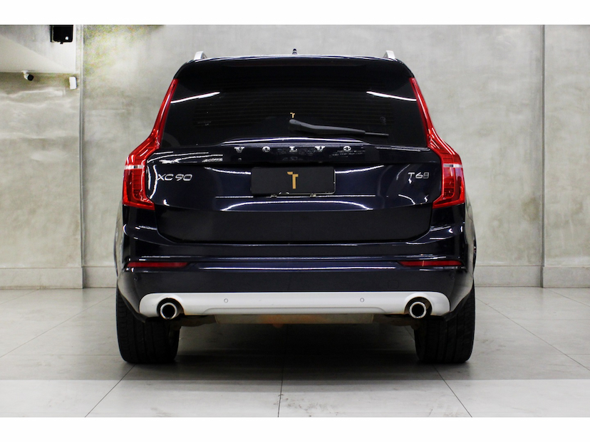 Foto do veículo VOLVO XC90 2.0 T6 GASOLINA MOMENTUM AWD GEARTRONIC 2019 110.980 KM 185.800,00