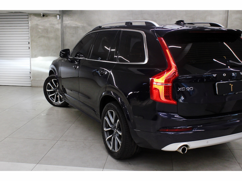 Foto do veículo VOLVO XC90 2.0 T6 GASOLINA MOMENTUM AWD GEARTRONIC 2019 110.980 KM 185.800,00
