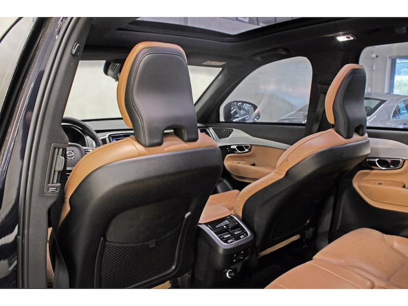 Foto do veículo VOLVO XC90 2.0 T6 GASOLINA MOMENTUM AWD GEARTRONIC 2019 110.980 KM 185.800,00