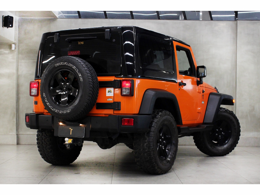 Foto do veículo JEEP WRANGLER 3.6 SPORT 4X4 V6 24V GASOLINA 2P AUTOMÁTICO 2012 31.300 KM 209.800,00