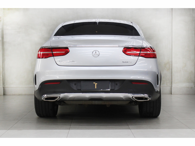 Foto do veículo MERCEDES-BENZ GLE 400 3.0 V6 GASOLINA HIGHWAY COUPÉ 4MATIC 9G-TRONIC 2017 60.600 KM 275.800,00