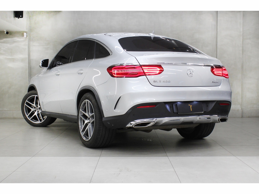 Foto do veículo MERCEDES-BENZ GLE 400 3.0 V6 GASOLINA HIGHWAY COUPÉ 4MATIC 9G-TRONIC 2017 60.600 KM 275.800,00