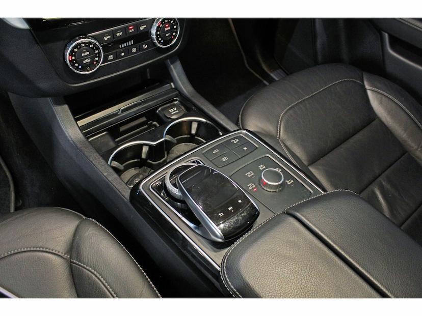 Foto do veículo MERCEDES-BENZ GLE 400 3.0 V6 GASOLINA HIGHWAY COUPÉ 4MATIC 9G-TRONIC 2017 60.600 KM 275.800,00