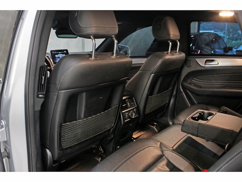 Foto do veículo MERCEDES-BENZ GLE 400 3.0 V6 GASOLINA HIGHWAY COUPÉ 4MATIC 9G-TRONIC 2017 60.600 KM 275.800,00
