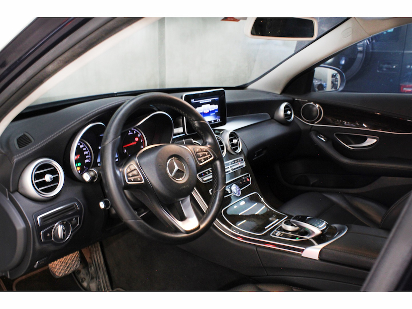 Foto do veículo MERCEDES-BENZ C 180 1.6 CGI EXCLUSIVE 16V TURBO GASOLINA 4P AUTOMÁTICO 2017 98.000 KM 98.800,00