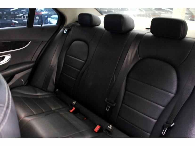 Foto do veículo MERCEDES-BENZ C 180 1.6 CGI EXCLUSIVE 16V TURBO GASOLINA 4P AUTOMÁTICO 2017 98.000 KM 98.800,00