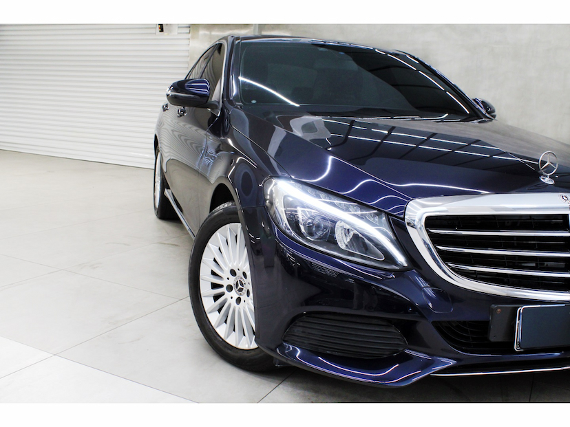 Foto do veículo MERCEDES-BENZ C 180 1.6 CGI EXCLUSIVE 16V TURBO GASOLINA 4P AUTOMÁTICO 2017 98.000 KM 98.800,00