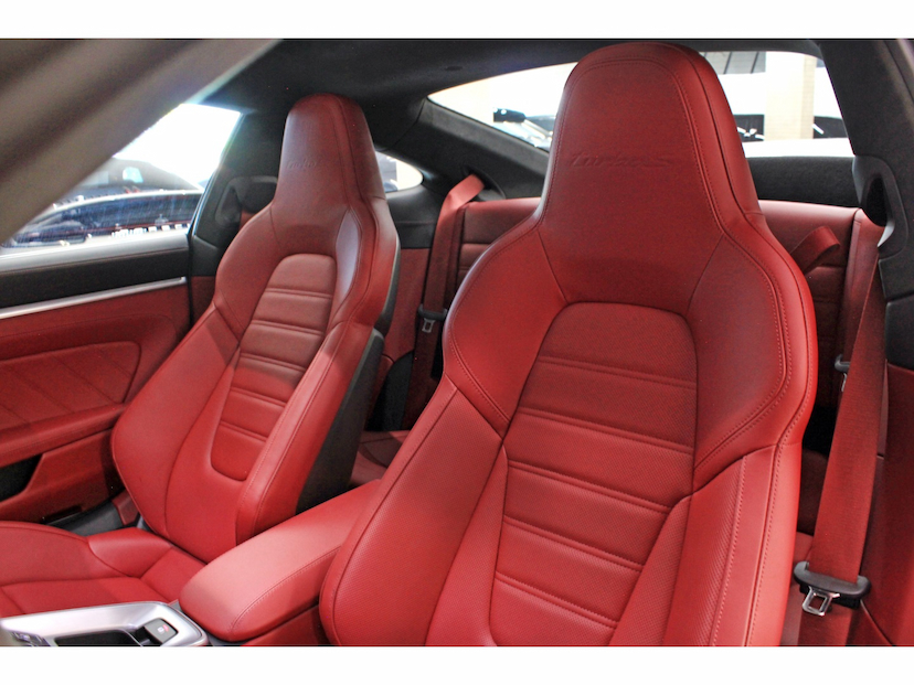Foto do veículo PORSCHE 911 3.8 24V H6 GASOLINA TURBO S PDK 2024 3.400 KM 1.738.800,00