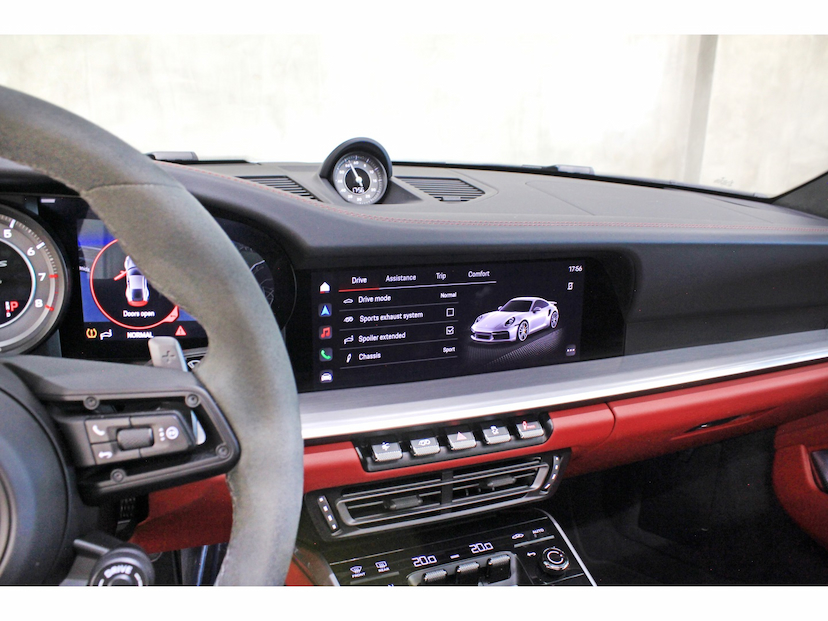 Foto do veículo PORSCHE 911 3.8 24V H6 GASOLINA TURBO S PDK 2024 3.400 KM 1.738.800,00