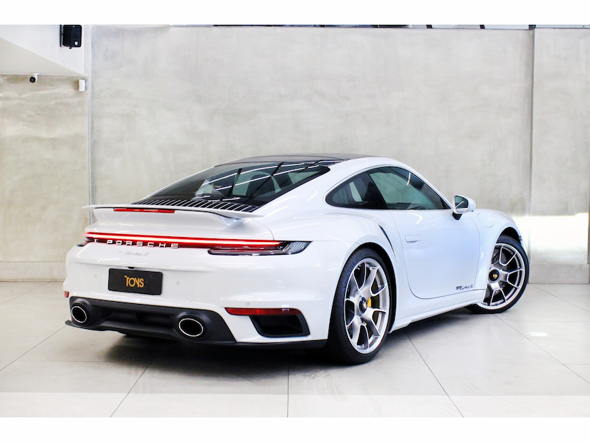 Foto do veículo PORSCHE 911 3.8 24V H6 GASOLINA TURBO S PDK 2024 3.400 KM 1.738.800,00