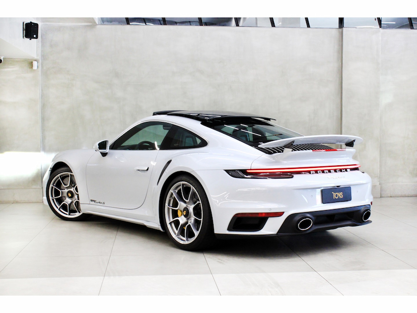 Foto do veículo PORSCHE 911 3.8 24V H6 GASOLINA TURBO S PDK 2024 3.400 KM 1.738.800,00