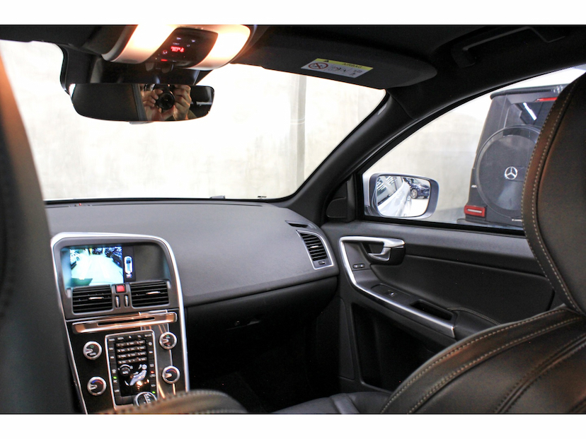 Foto do veículo VOLVO XC60 2.0 T5 RD TURBO GASOLINA 4P AUTOMÁTICO 2015 80.000 KM 87.800,00