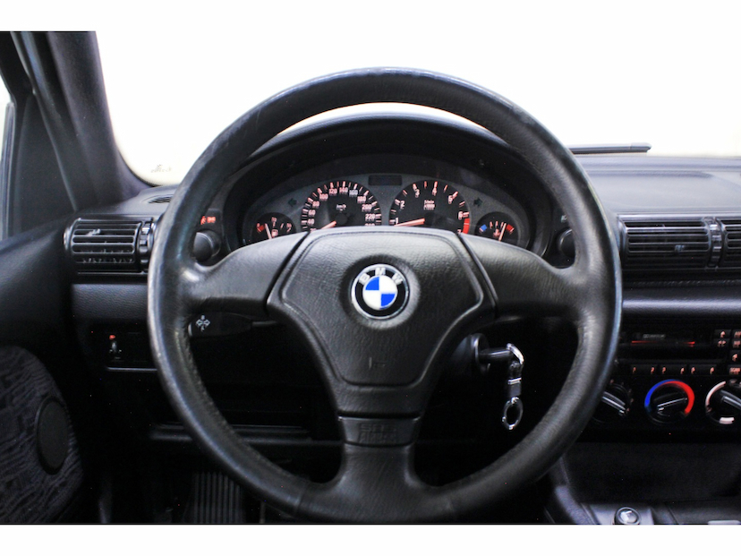 Foto do veículo BMW 318TI 1.9 COMPACT TOP 16V GASOLINA 2P MANUAL 1997 83.500 KM 62.800,00