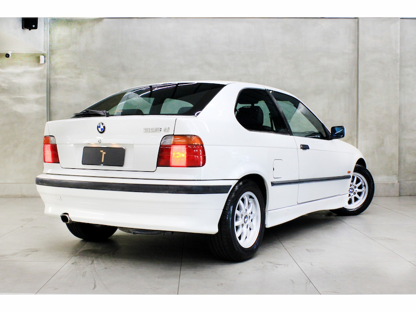 Foto do veículo BMW 318TI 1.9 COMPACT TOP 16V GASOLINA 2P MANUAL 1997 83.500 KM 62.800,00