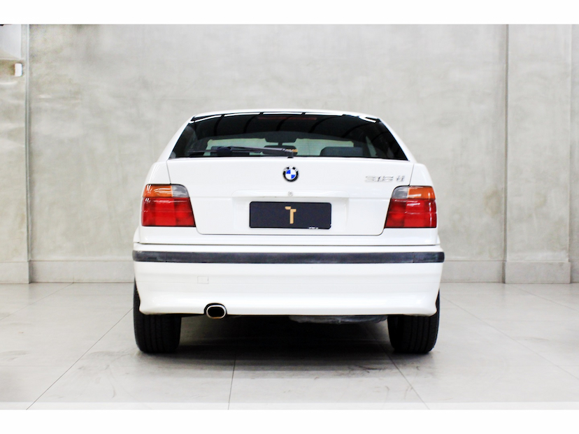 Foto do veículo BMW 318TI 1.9 COMPACT TOP 16V GASOLINA 2P MANUAL 1997 83.500 KM 62.800,00