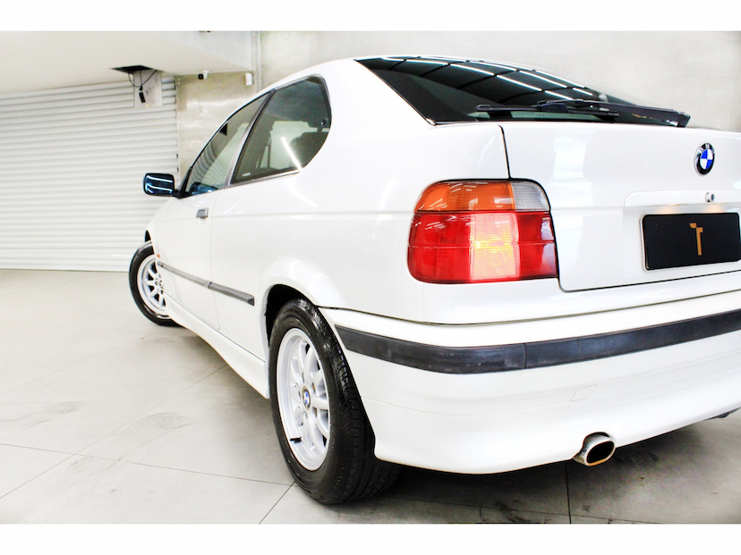 Foto do veículo BMW 318TI 1.9 COMPACT TOP 16V GASOLINA 2P MANUAL 1997 83.500 KM 62.800,00