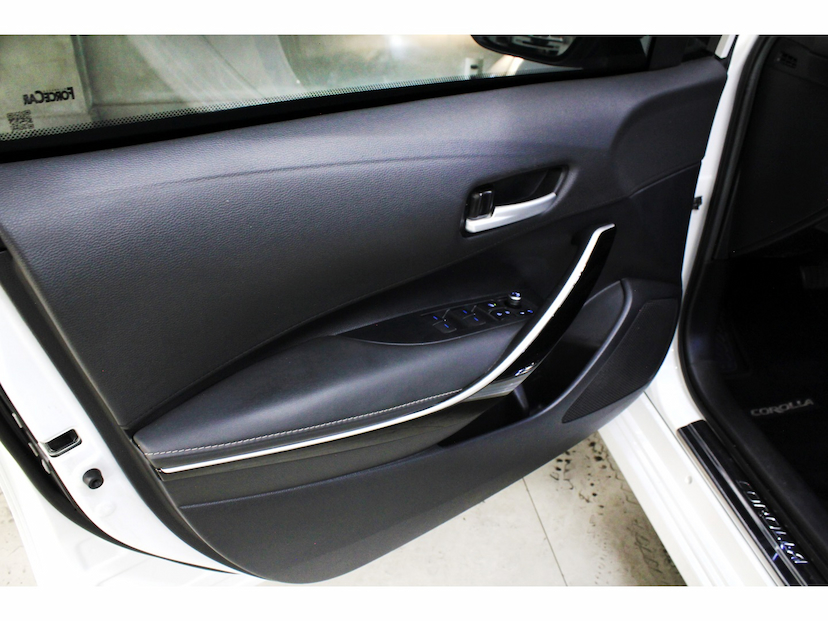 Foto do veículo TOYOTA COROLLA 2.0 VVT-IE FLEX XEI DIRECT SHIFT 2022 68.300 KM 168.800,00