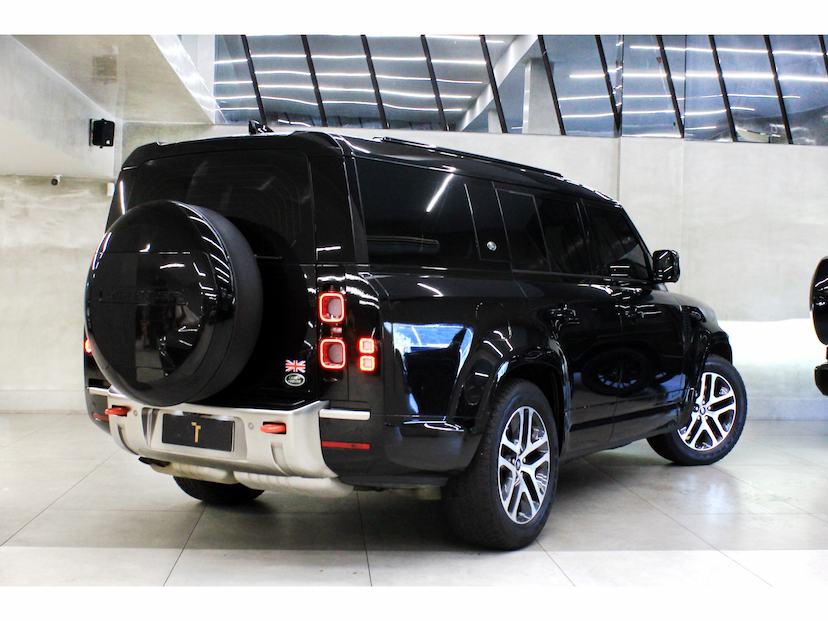 Foto do veículo LAND ROVER DEFENDER 3.0 D300 TURBO DIESEL MHEV 130 X AWD AUTOMÁTICO 2023 22.600 KM 698.800,00