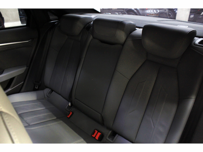 Foto do veículo AUDI A3 2.0 40 TFSI MHEV SEDAN PERFORMANCE BLACK S-TRONIC 2023 28.300 KM 268.800,00