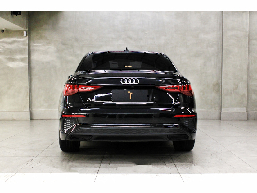 Foto do veículo AUDI A3 2.0 40 TFSI MHEV SEDAN PERFORMANCE BLACK S-TRONIC 2023 28.300 KM 268.800,00