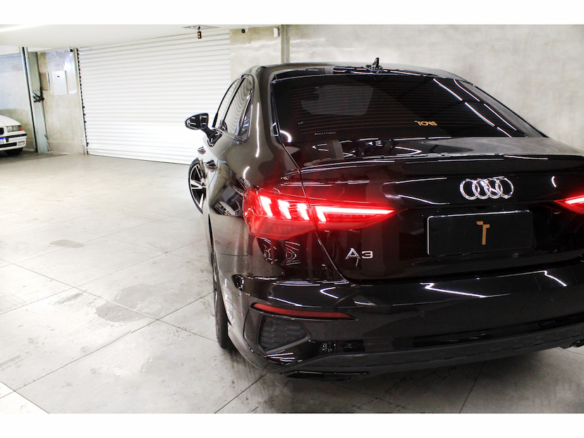 Foto do veículo AUDI A3 2.0 40 TFSI MHEV SEDAN PERFORMANCE BLACK S-TRONIC 2023 28.300 KM 268.800,00