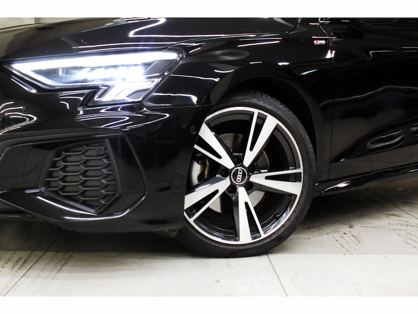 Foto do veículo AUDI A3 2.0 40 TFSI MHEV SEDAN PERFORMANCE BLACK S-TRONIC 2023 28.300 KM 268.800,00