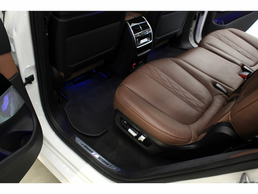 Foto do veículo BMW X7 4.4 V8 GASOLINA M60I STEPTRONIC 2024 13.950 KM 898.800,00