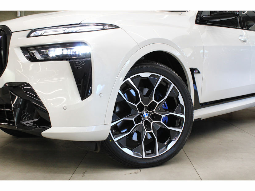 Foto do veículo BMW X7 4.4 V8 GASOLINA M60I STEPTRONIC 2024 13.950 KM 898.800,00